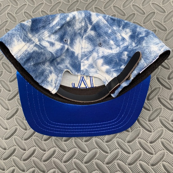 Los Angeles Dodgers Denim Strapback Hat - Picture 2 of 2
